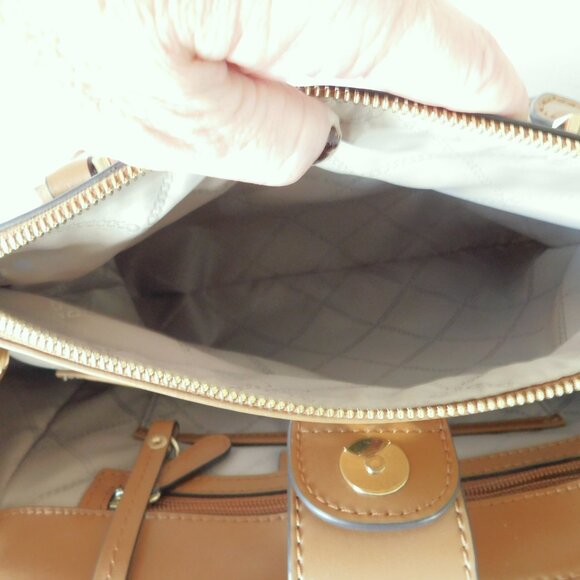 Medium Michael Kors Signature Brown & Camel Leather Tote Handbag Purse - Picture 14 of 15